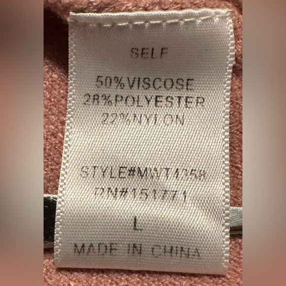 Le Lis Cropped Sweater SZ Large - Picture 7 of 12